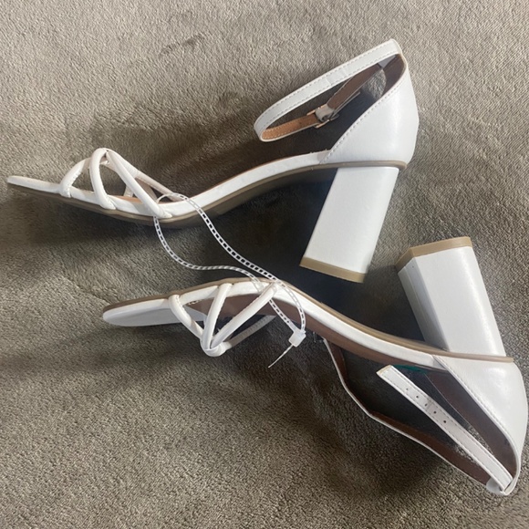 White Block Heelsq - Picture 1 of 4